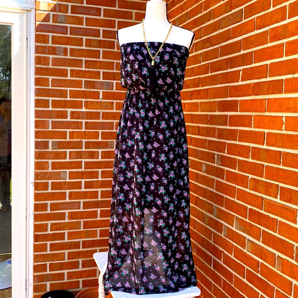 Beautiful strapless maxi dress